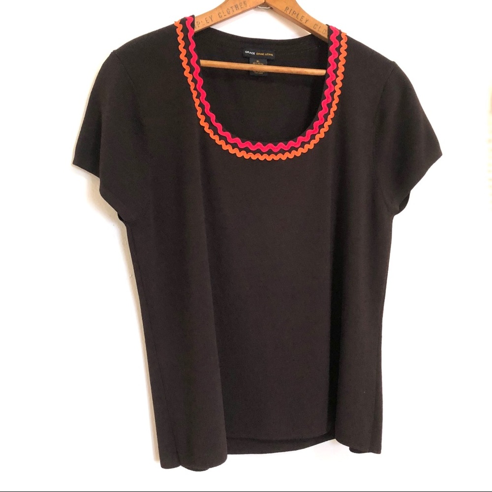 Grace Dane Lewis Brown Knit Top with Rickrack
